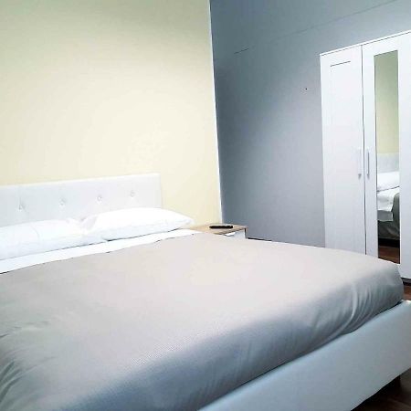 Hotel Piramide Reggio Emilia Bagian luar foto
