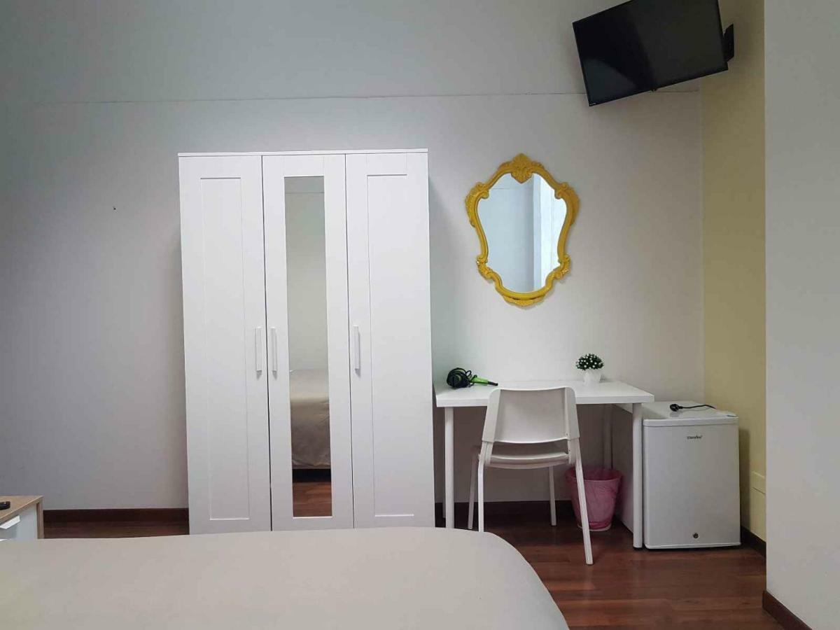 Hotel Piramide Reggio Emilia Bagian luar foto
