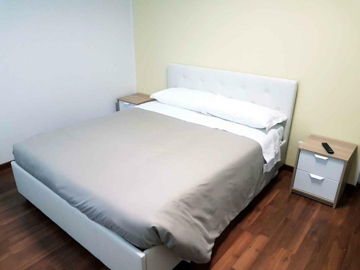Hotel Piramide Reggio Emilia Bagian luar foto