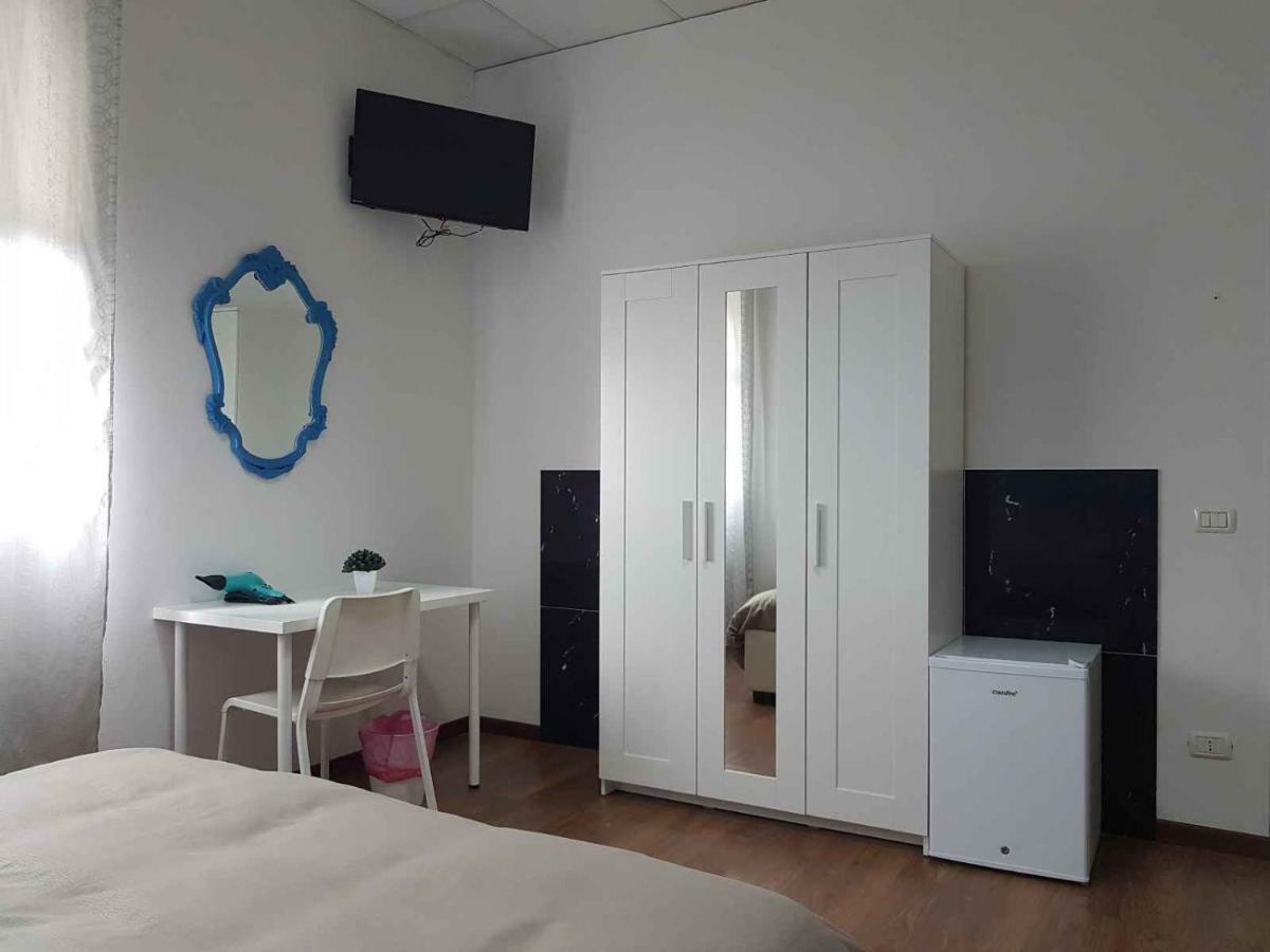 Hotel Piramide Reggio Emilia Bagian luar foto