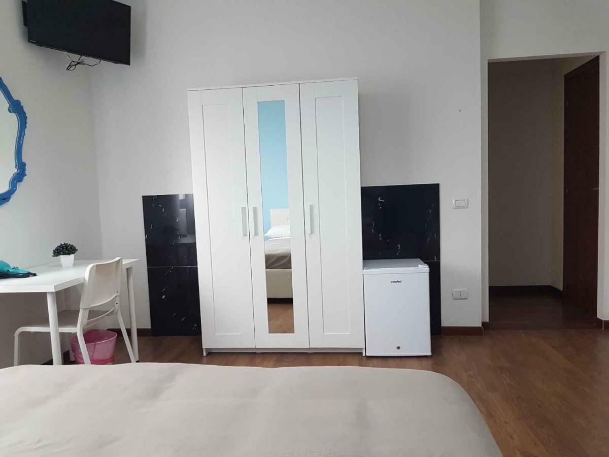 Hotel Piramide Reggio Emilia Bagian luar foto