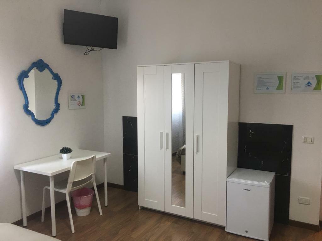Hotel Piramide Reggio Emilia Bagian luar foto