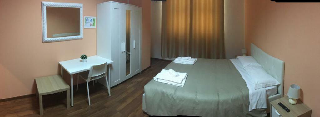 Hotel Piramide Reggio Emilia Bagian luar foto